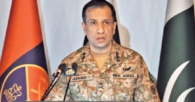 پاک فوج پوری قوم کے تعاون سے ہر خطرے کا ڈٹ کر مقابلہ کرے گی ` احمد شریف چوہدری